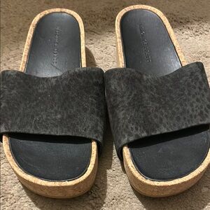Veronica Beard Black Sandals Minimalist Platform